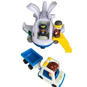 PLAY GO WHITE & BLUE FUN JET PLAY SET WITH SOUND, 5 PLAY MATES, STAIRS &